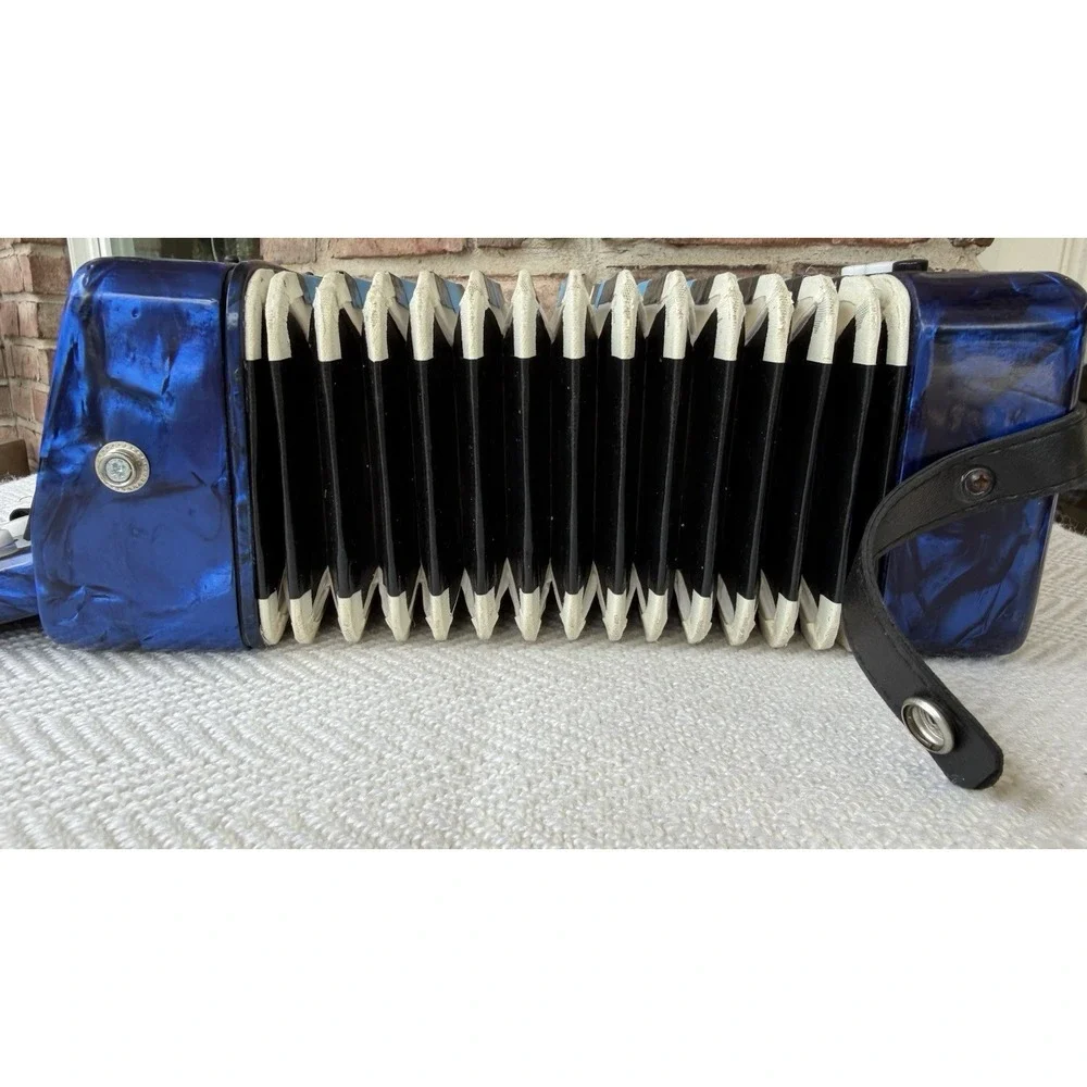 Vintage First Act Discovery Children Blue Accordion Good Condition Great Sound